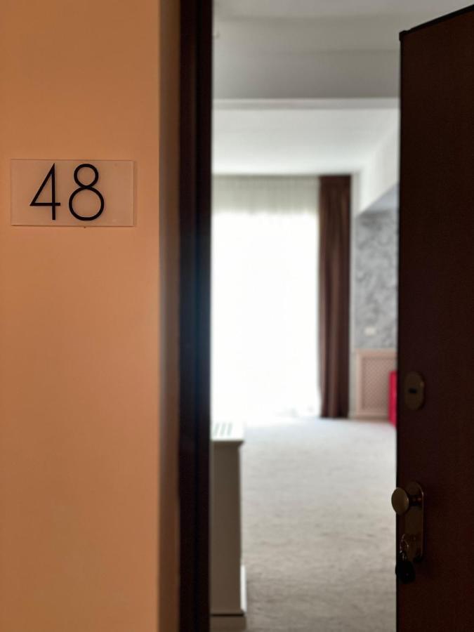Apartament Miramare Mamaia Nord ナボダリ エクステリア 写真